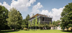 Snøhetta completes lush, open office in timber
