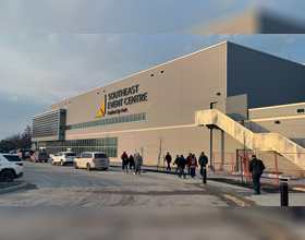 Game on: New arena debuts with hockey showdown 