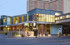 8_Public_VictoriaPark02