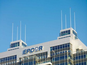 EPCOR Tower is part of a project that is intended to help revitalize an abandoned rail yard. The building’s crown is becoming a symbol of urban renewal. Photo © Ian Grant