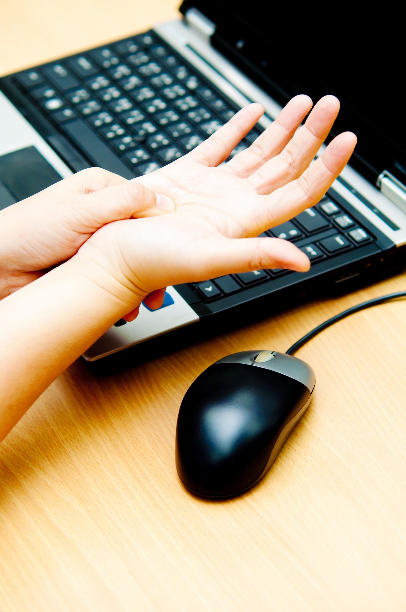 Is Your Tech Setup Killing You? (Ergonomics Exposed) - rb2dhym